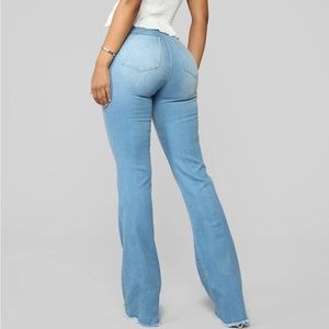 FASHION NOVA HIGH RISE LIGHT WASH FLARE JEANS / PANTS